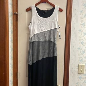 New Direction Size Medium Maxi Dress White Gray Black Sleeveless